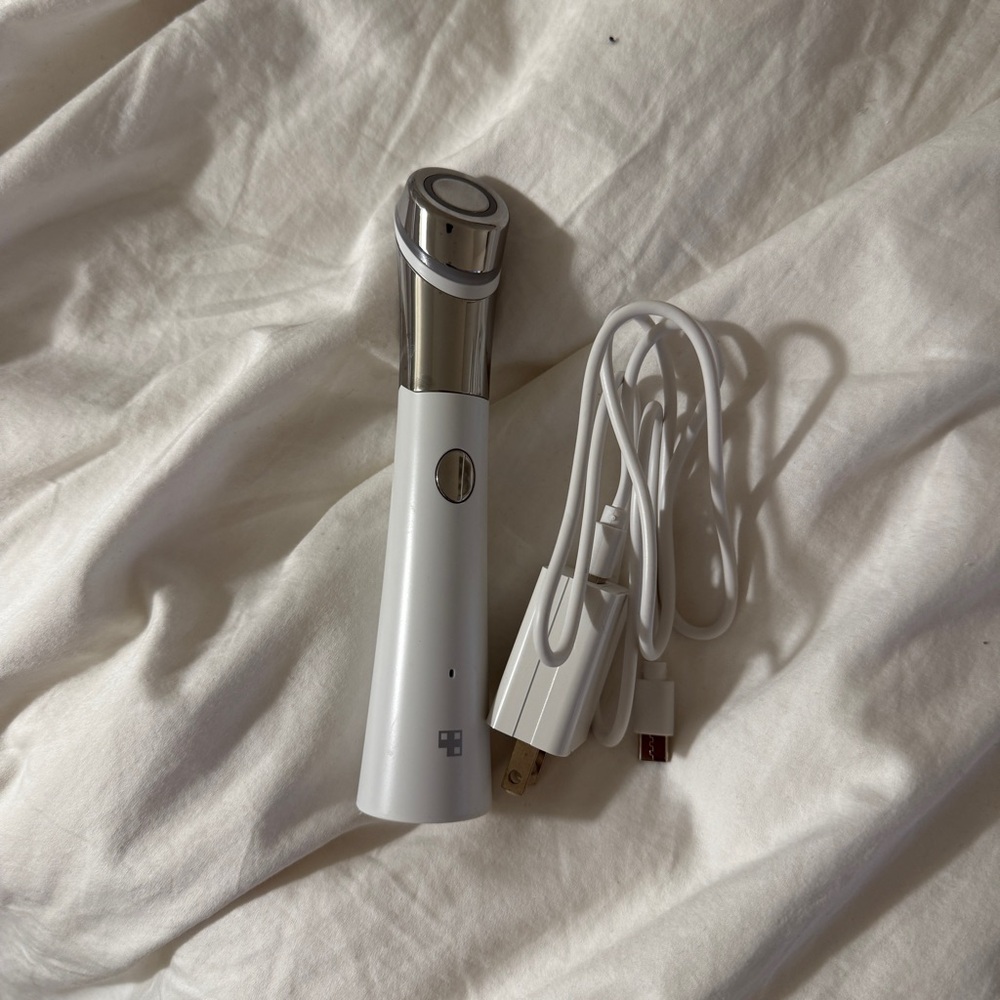 Medicube age r booster h device